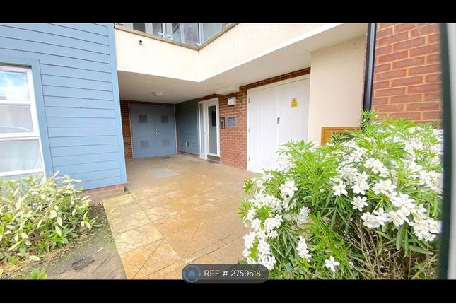 1-bed flat on Towerhill Court Morris Drive, Belvedere, £800/mo