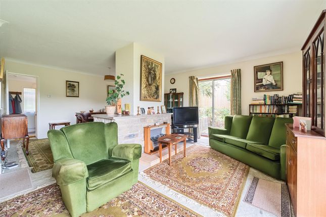2, Purbeck Close, Bridport photo 4