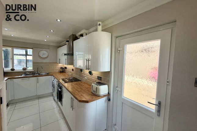 81 Moorland Crescent, Pontypridd photo 4