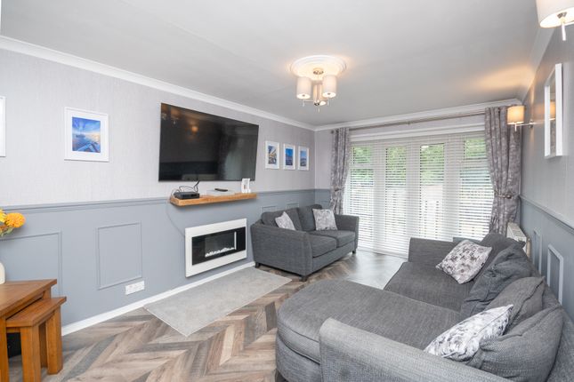 29, Lilac Avenue, Cumbernauld photo 2