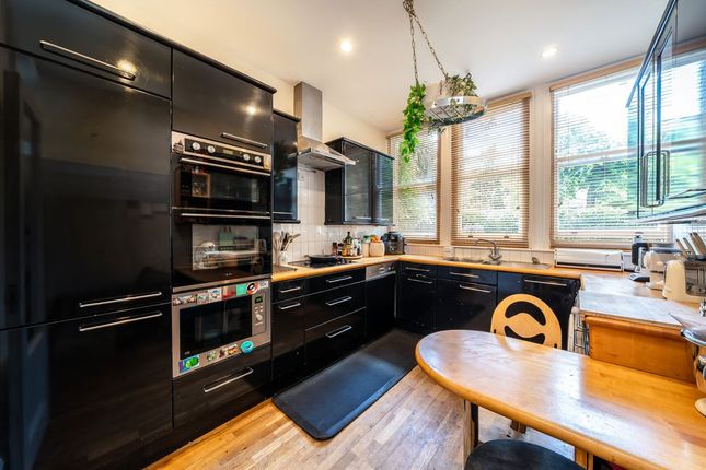 2 Heatherdene Mansions, Cambridge Road, Twickenham photo 4