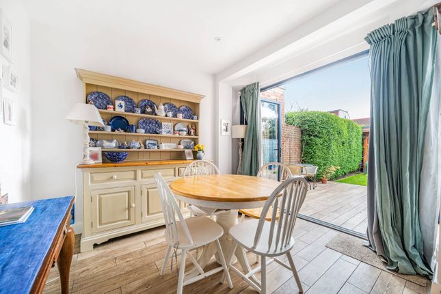 End terrace house for sale in Hall Road, Isleworth