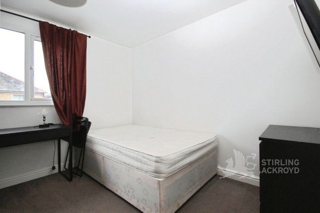 7, Mangles Road, Surrey photo 5