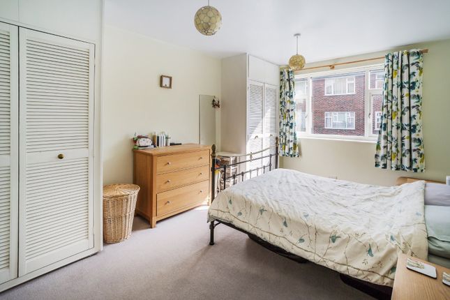 Flat for sale in Cambridge Road, West Wimbledon