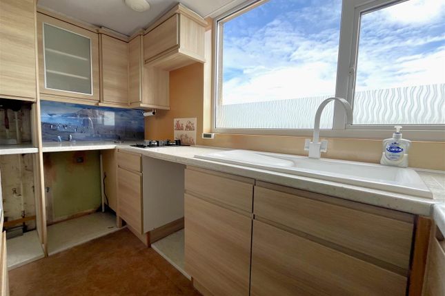 Flat 2, 195 Abbotsbury Road, Dorset photo 4