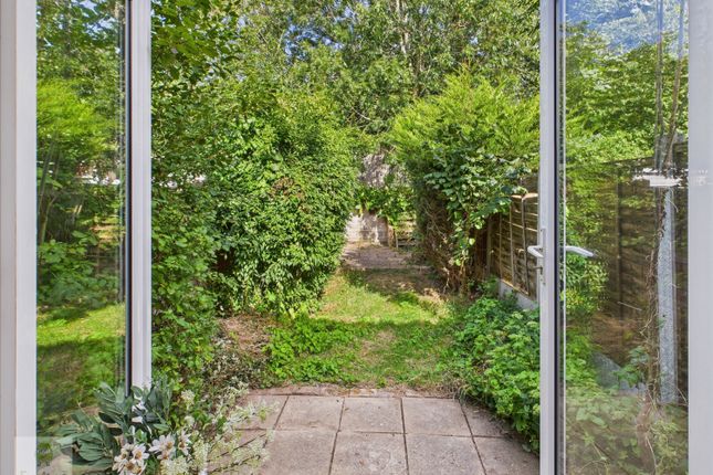 11, Wheatfields, Chatham photo 3