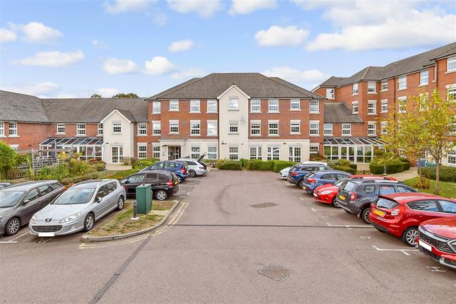 1-bed flat on High Street, Ongar, £105,500
