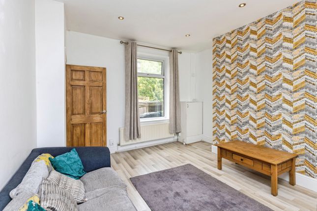 42, Dodds Royd, West Yorkshire photo 4