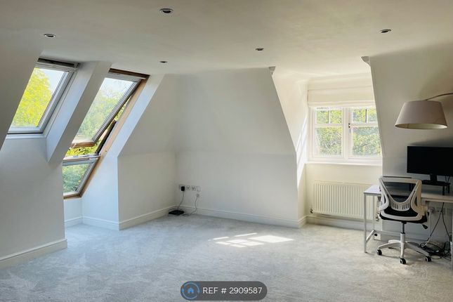 Broomfield, London Road, Binfield photo 2