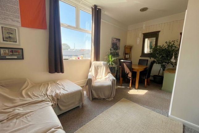 Flat 3, 19 Avenue Road, Grantham photo 3