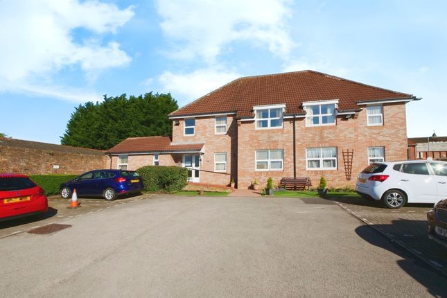 Flat for sale in The Village, Haxby, York