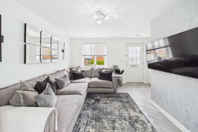 26 Drumgray Drive, Glasgow photo 2
