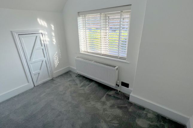 Detached house to rent in Oxford Road, Carshalton, Surrey
