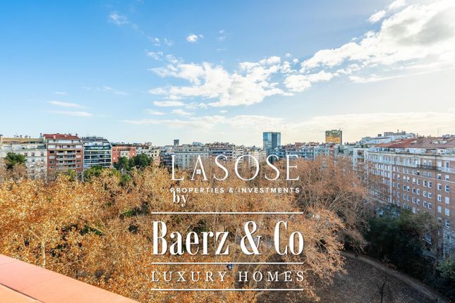 Villa for sale in Sant Gervasi - Galvany, Barcelona, Spain