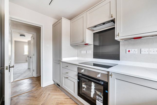 Flat 76, Neptune Court, The Strand, Brighton photo 4