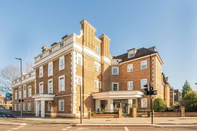 3-bed flat on Flat 31, 2, Kew Bridge Road, Kew, £1,090,000