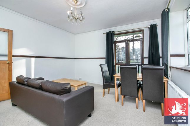 Thumbnail Flat to rent in Shelley House, Churchill Gardens, Pimlico, London