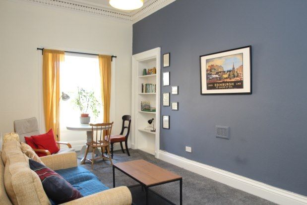 Flat to rent in King Street, Stirling