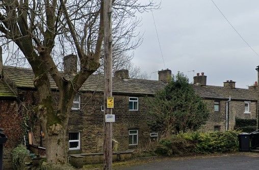 Cottage for sale in New Row, Bradford