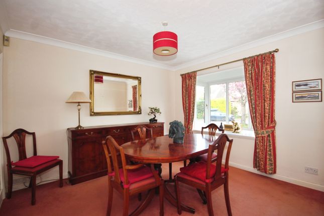 14, Aintree Drive, Warwickshire photo 3
