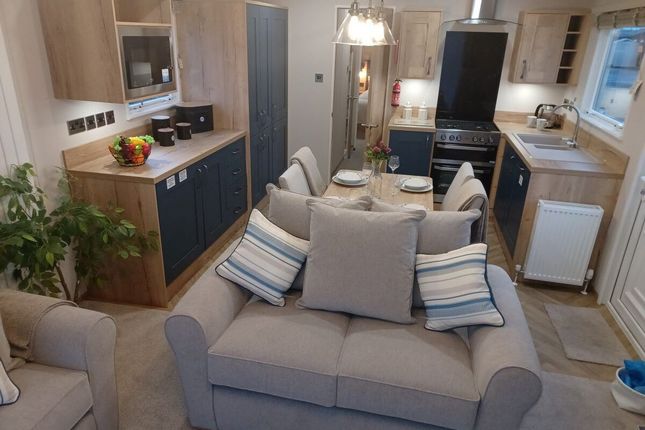 2-bed caravan on 32, Garstang Road West, Lancashire, £86,000