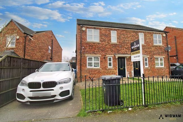Thumbnail Semi-detached house for sale in Coxwold Grove, Hull