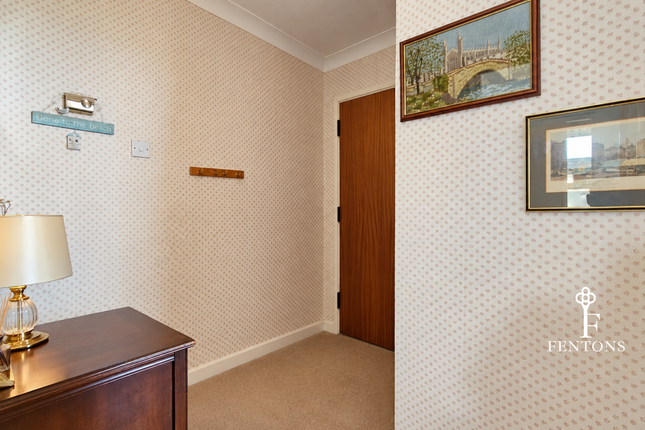 17 Naze Court, Old Hall Lane, Walton-on-the-Naze photo 4