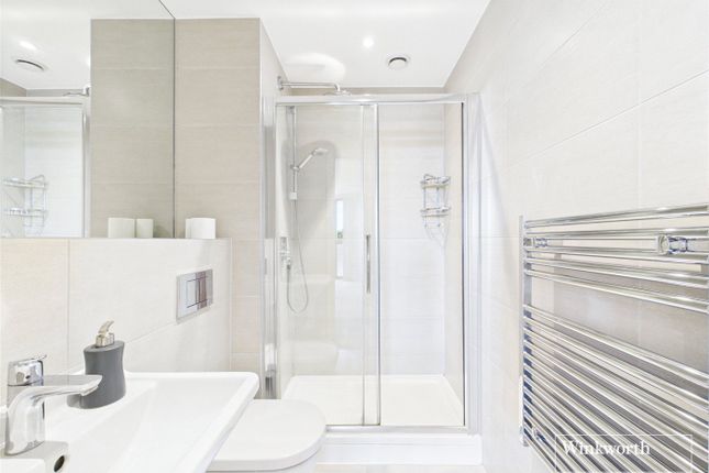 Flat 14,, Cypress Court, Kingsbury photo 5