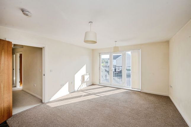 22, Clayton Drive, Swansea photo 2