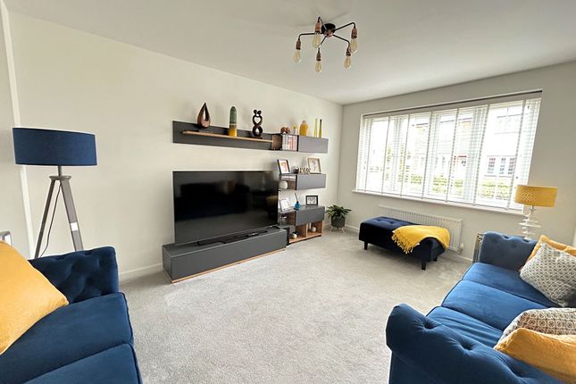6 Hyacinth Close, Crewe photo 4