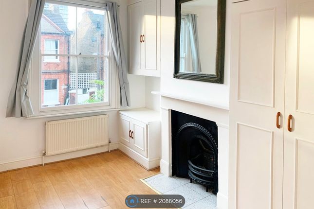 Studio to rent in Biscay Road, London