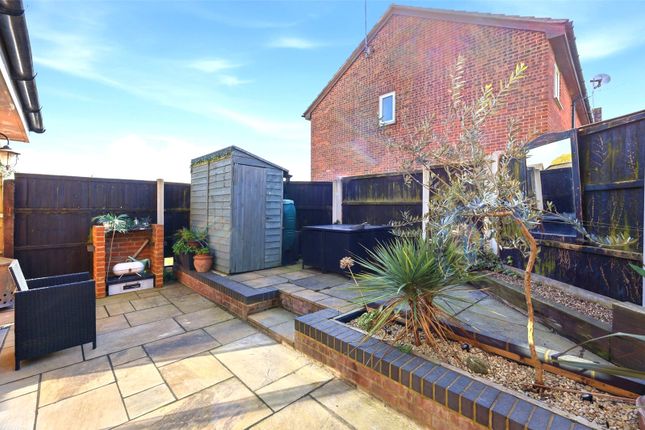 20, Havenside, Southend-on-Sea photo 3