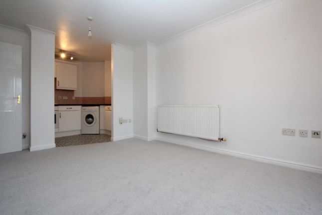 Flat 4, Glan Y Mor Y Rhodfa, Barry photo 3