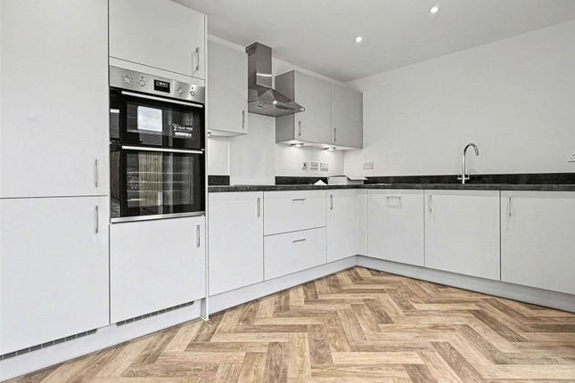 8, Foley Terrace, Hampshire photo 4