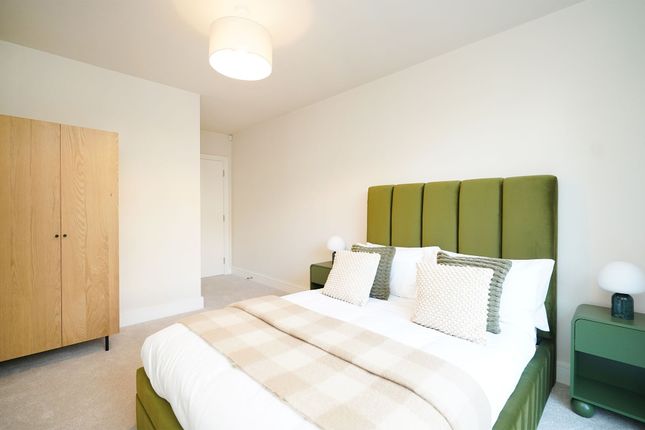 Apt 2 Lydgate Green 300 Lydgate Lane, Sheffield photo 3