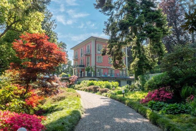 Villa for sale in Via Antica Regina, 47, 22016 Lenno Co, Italy