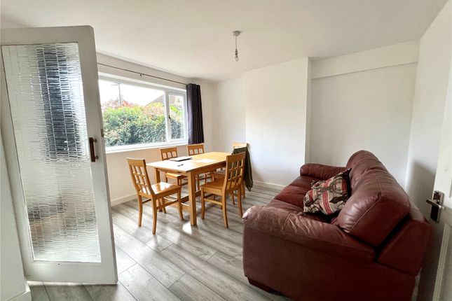 26, Vernon Way, Surrey photo 2
