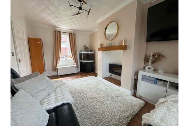23, New Lane Crescent, Upton, Pontefract photo 4
