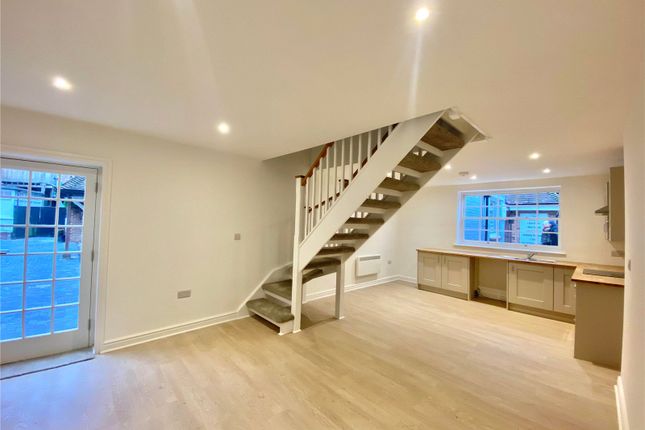 6, Isabella Court,, West Street, Dorset photo 3