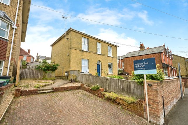 Thumbnail Maisonette for sale in West Hill Road, Cowes, Isle Of Wight