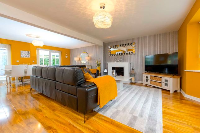 36 Heather Court, Treharris photo 2