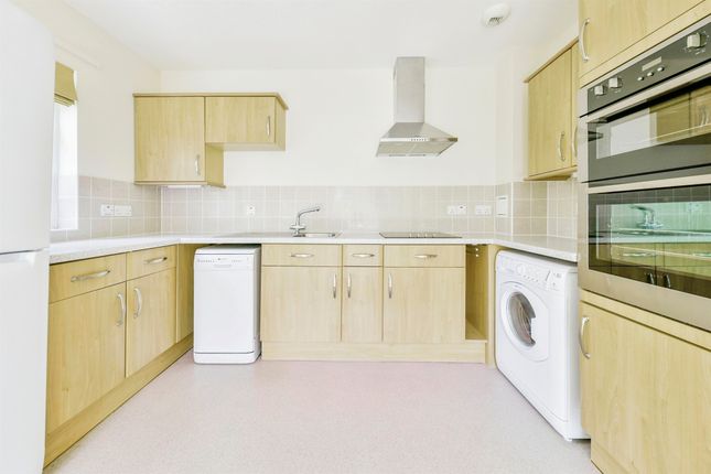 6, Archers Court, Elmside Walk, Hitchin photo 4