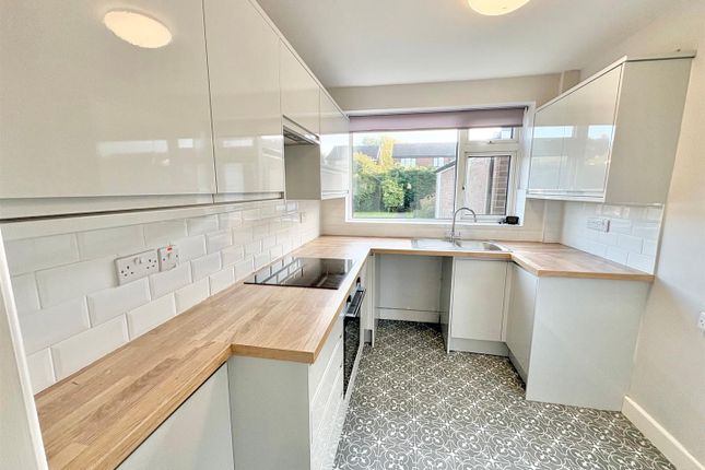 Meynell Drive, Leigh photo 3