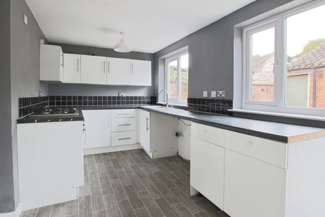 12 Northside, Patrington, East Riding of Yorkshire photo 3