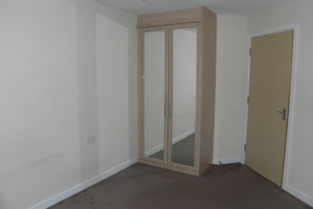 Flat to rent in Susans Road, Eastbourne