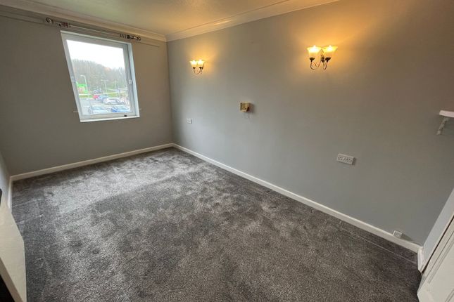 Flat to rent in Orton Goldhay, Homenene House