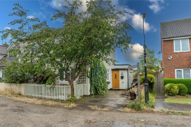 2-bed semi-detached on 5, North Street, Southend-on-Sea, £325,000