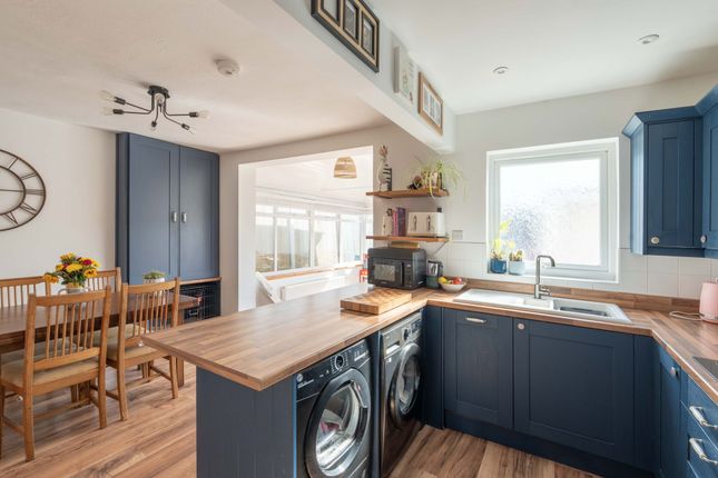 53 Clwyd Avenue, Abergele photo 3