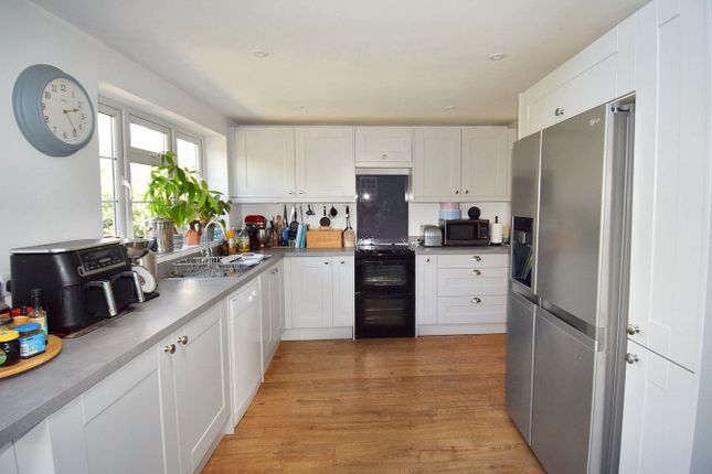 22, Weald Close, Sevenoaks photo 2