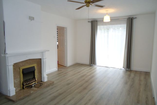 54, Heights Drive, Leeds photo 3